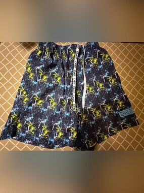 Combat Iron Co Men’s Splatter Print Athletic Shorts Size Small Black Blue Yellow